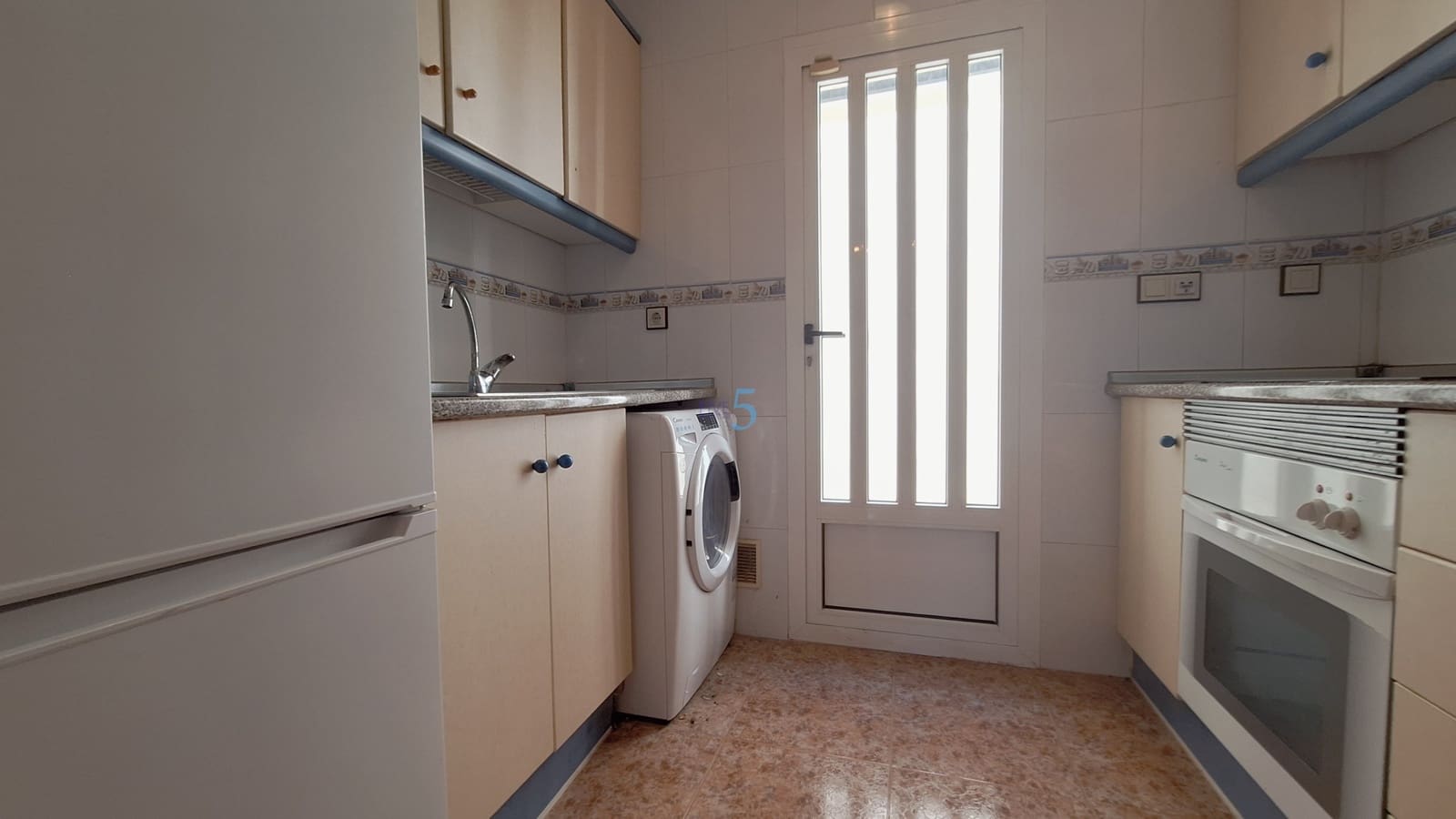 2 bedroom Apartment for sale in Los Montesinos with pool garage - € 125,000 (Ref: 9856056)