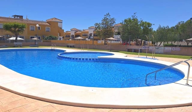 2 soverom Leilighet til salgs i Los Montesinos med svømmebasseng garasje - € 125 000 (Ref: 9856056)