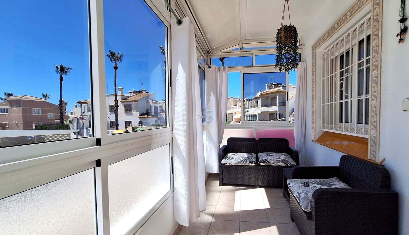 3 sypialnia Dom blizniak na sprzedaż w Playa Flamenca z basenem garażem - 257 000 € (Ref: 9858724)