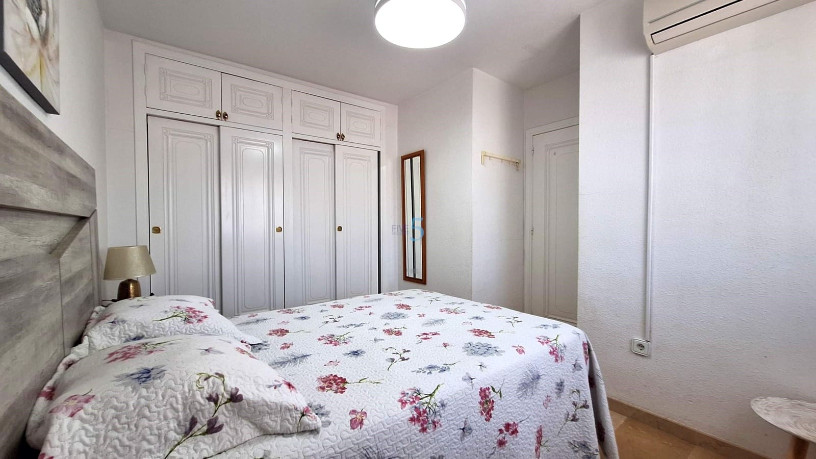 3 sypialnia Dom blizniak na sprzedaż w Playa Flamenca z basenem garażem - 257 000 € (Ref: 9858724)