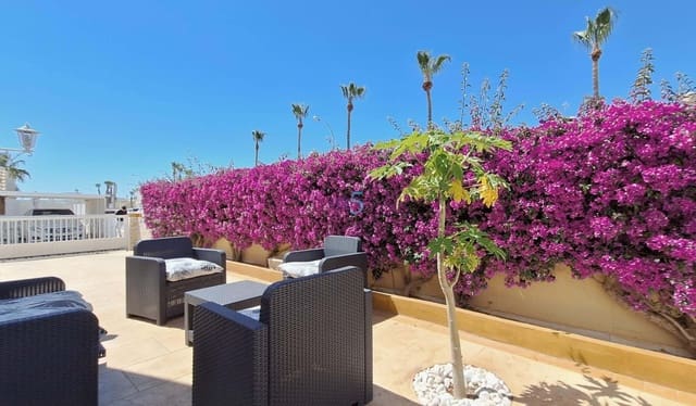 3 sypialnia Dom blizniak na sprzedaż w Playa Flamenca, Orihuela z basenem garażem - 257 000 € (Ref: 9858724)