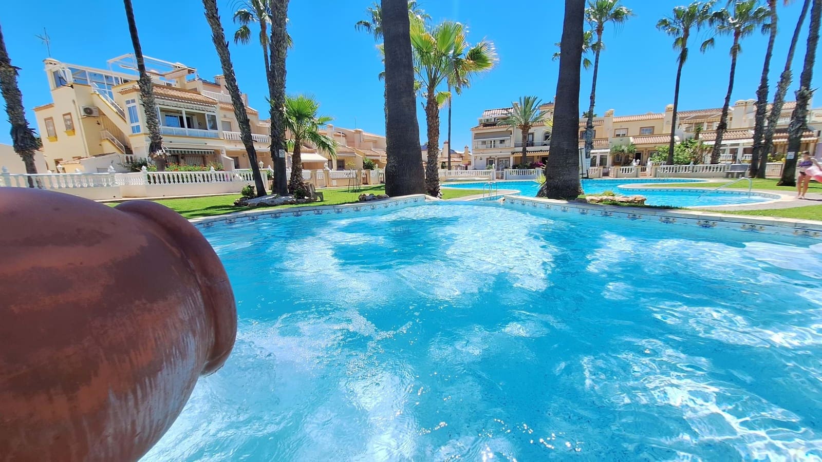 3 sypialnia Dom blizniak na sprzedaż w Playa Flamenca z basenem garażem - 257 000 € (Ref: 9858724)