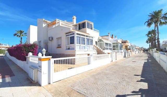 3 soveværelse Semi-Rækkehus til salg i Playa Flamenca, Orihuela med swimmingpool garage - € 257.000 (Ref: 9858724)