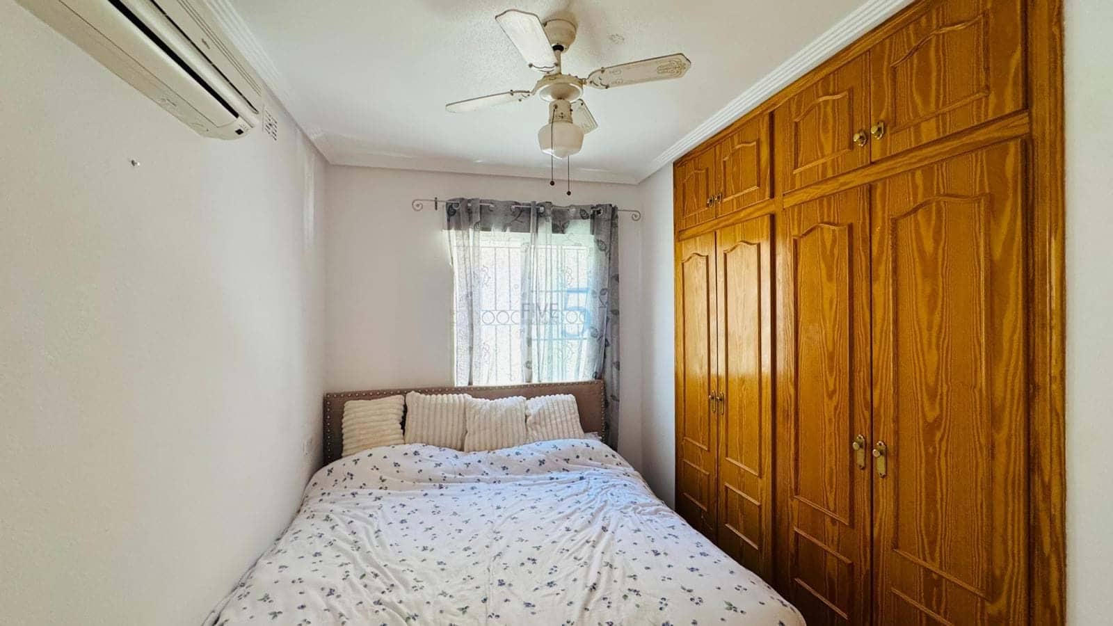 3 sypialnia Willa na sprzedaż w Villamartin z garażem - 229 900 € (Ref: 9858725)