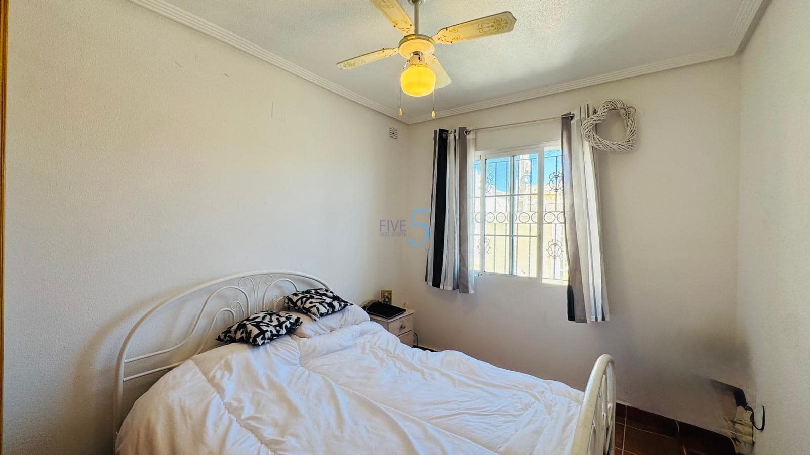 3 sypialnia Willa na sprzedaż w Villamartin z garażem - 229 900 € (Ref: 9858725)