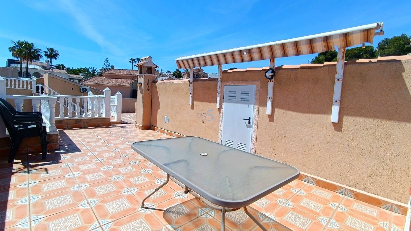 3 Zimmer Villa zu verkaufen in Ciudad Quesada mit Pool - 249.995 € (Ref: 9863862)