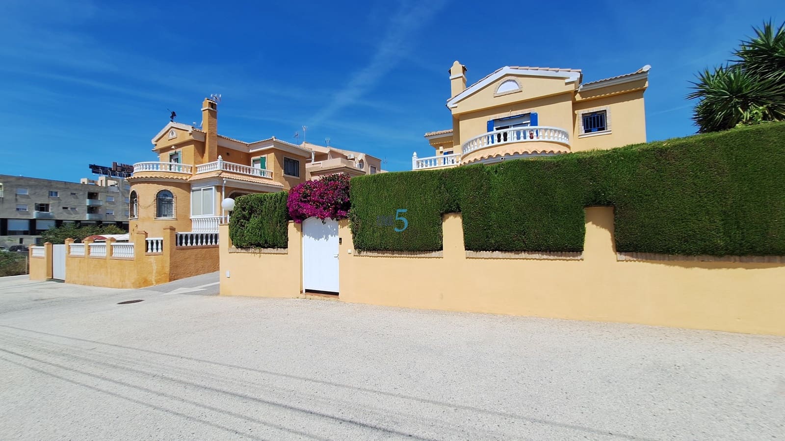 3 sypialnia Dom na sprzedaż w Playa Flamenca z basenem garażem - 285 000 € (Ref: 9863863)