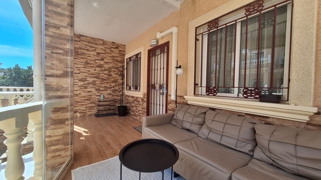 3 sypialnia Dom na sprzedaż w Playa Flamenca, Orihuela z basenem garażem - 285 000 € (Ref: 9863863)