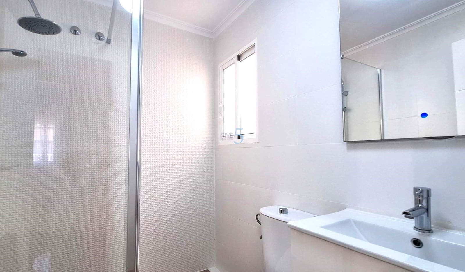 3 sypialnia Dom na sprzedaż w Playa Flamenca z basenem garażem - 285 000 € (Ref: 9863863)