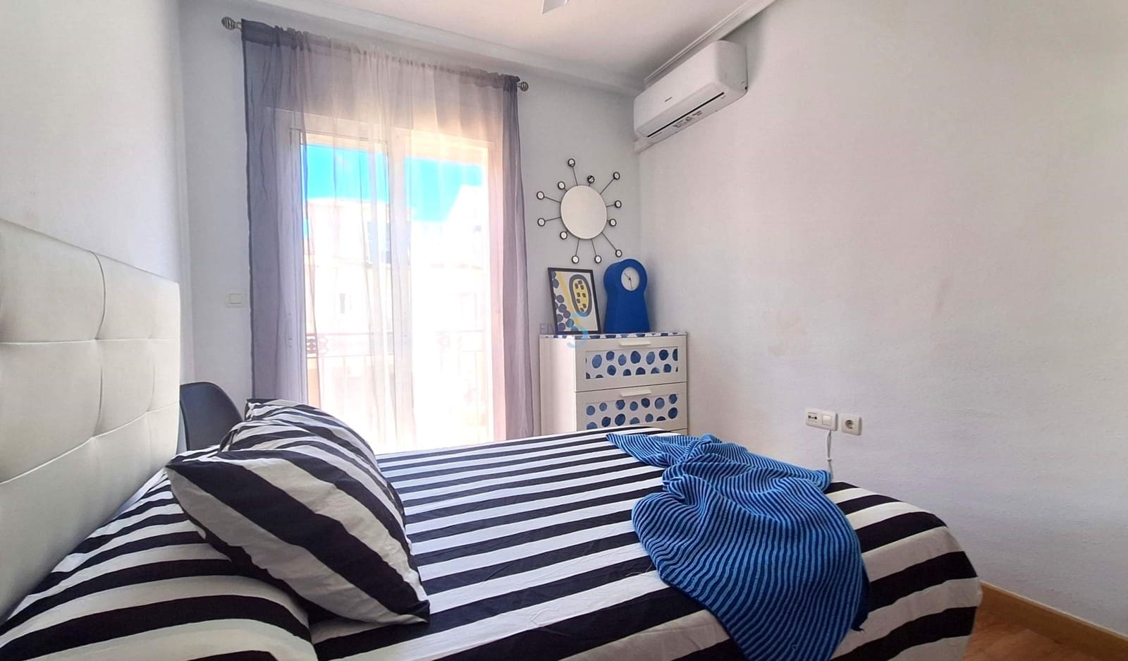 3 sypialnia Dom na sprzedaż w Playa Flamenca z basenem garażem - 285 000 € (Ref: 9863863)