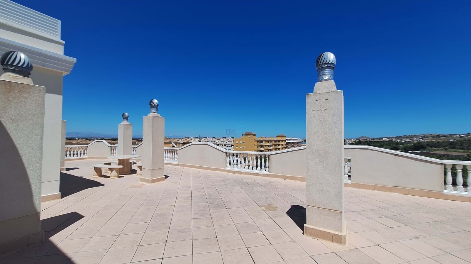 2 bedroom Apartment for sale in Formentera del Segura with pool - € 97,900 (Ref: 9867598)