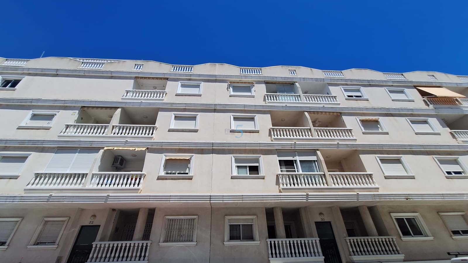 2 bedroom Apartment for sale in Formentera del Segura with pool - € 97,900 (Ref: 9867598)