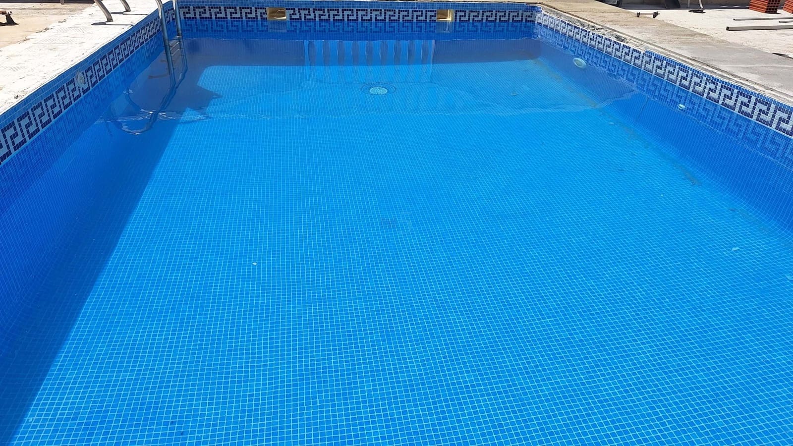 2 bedroom Apartment for sale in Formentera del Segura with pool - € 97,900 (Ref: 9867598)