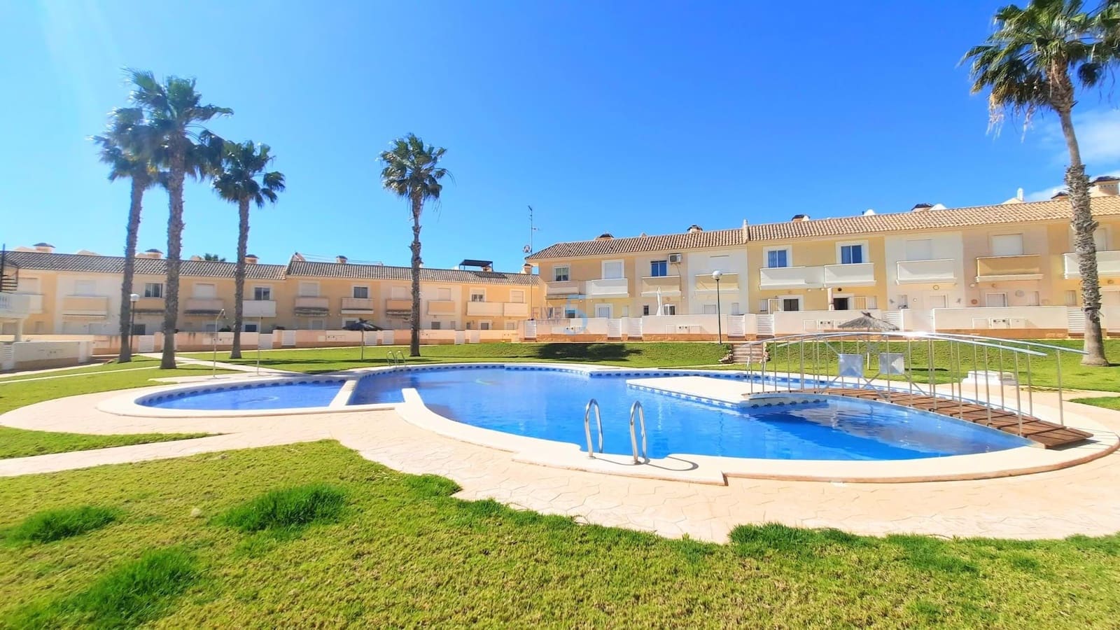 2 sypialnia Apartament na sprzedaż w Orihuela Costa z basenem garażem - 219 000 € (Ref: 9867894)