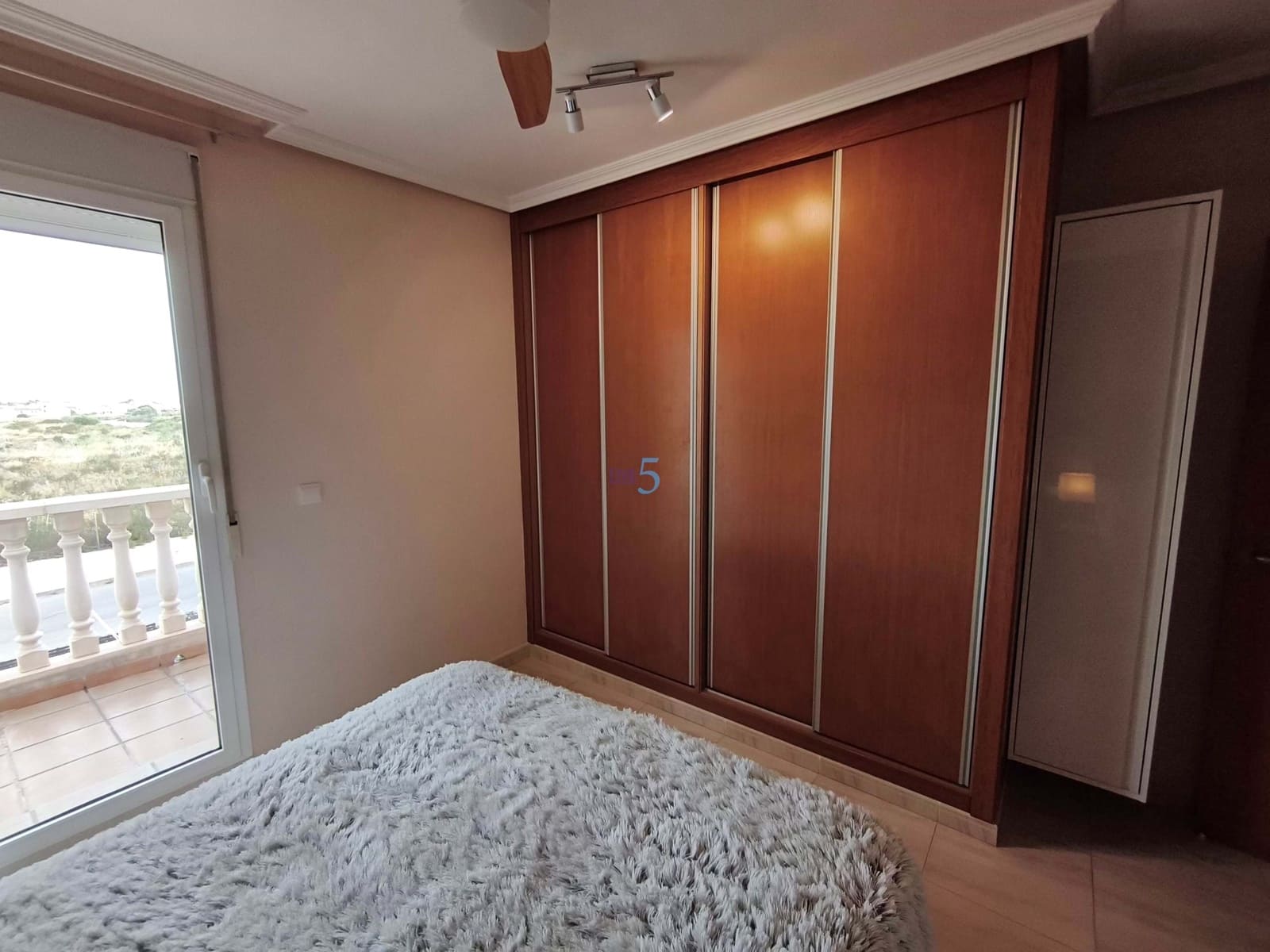2 sypialnia Apartament na sprzedaż w Orihuela Costa z basenem garażem - 219 000 € (Ref: 9867894)