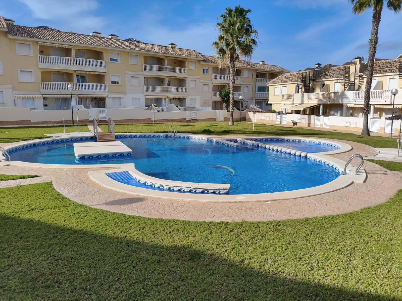 2 sypialnia Apartament na sprzedaż w Orihuela Costa z basenem garażem - 219 000 € (Ref: 9867894)