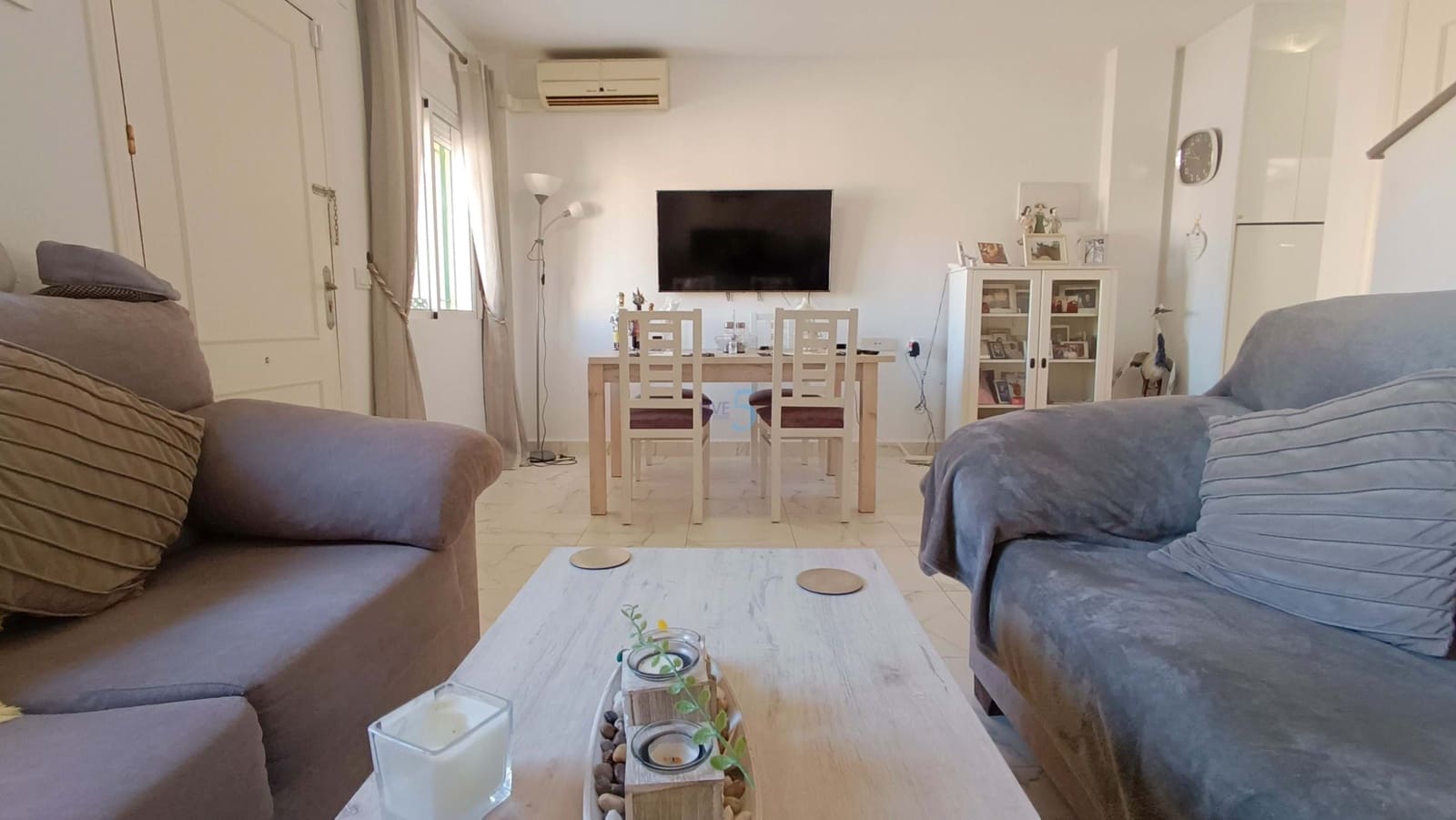 2 bedroom Townhouse for sale in Torrevieja with pool garage - € 159,995 (Ref: 9867896)