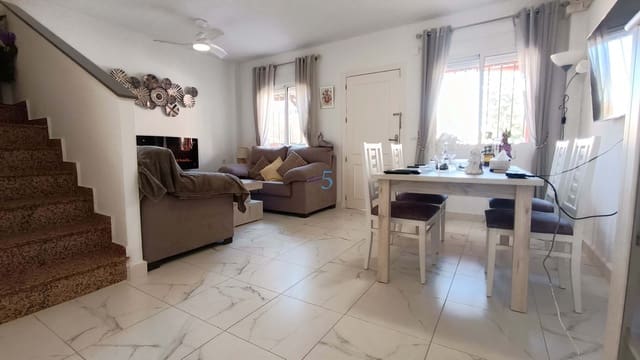 2 bedroom Townhouse for sale in Torrevieja with pool garage - € 159,995 (Ref: 9867896)