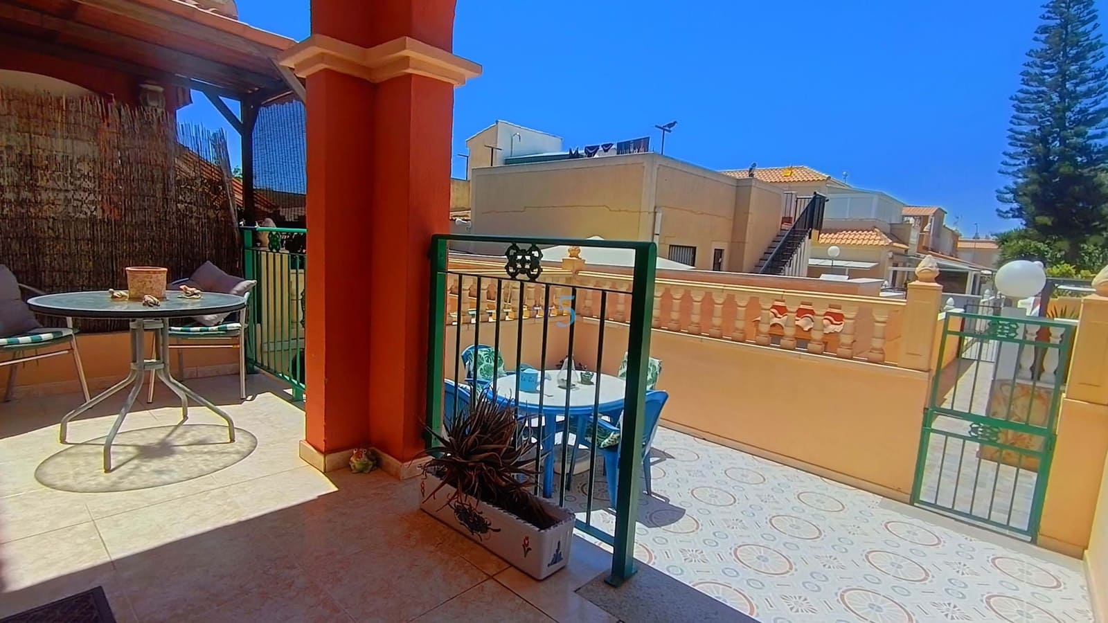 2 bedroom Townhouse for sale in Torrevieja with pool garage - € 159,995 (Ref: 9867896)