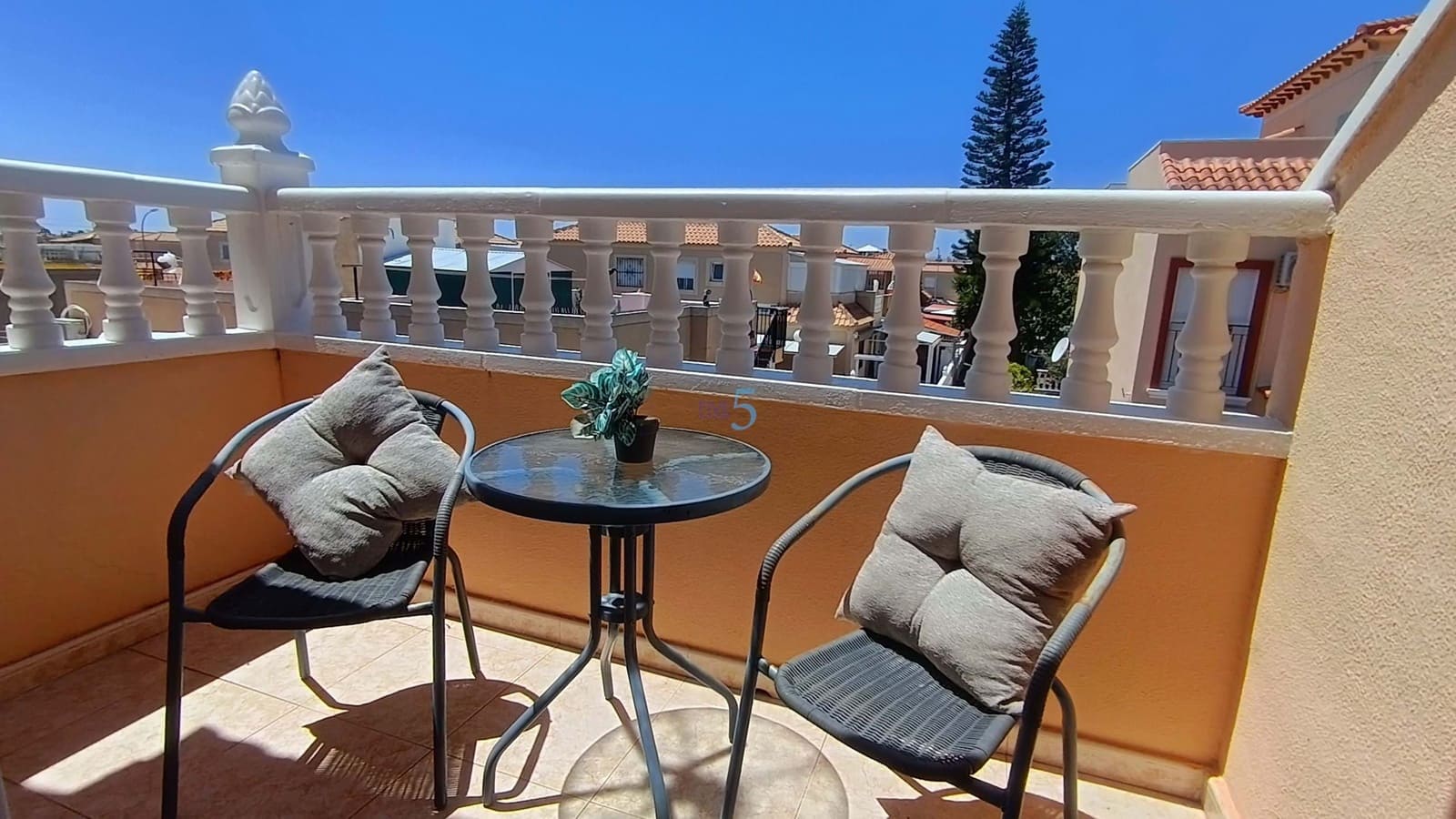 2 bedroom Townhouse for sale in Torrevieja with pool garage - € 159,995 (Ref: 9867896)
