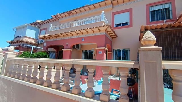 2 bedroom Townhouse for sale in Torrevieja with pool garage - € 159,995 (Ref: 9867896)