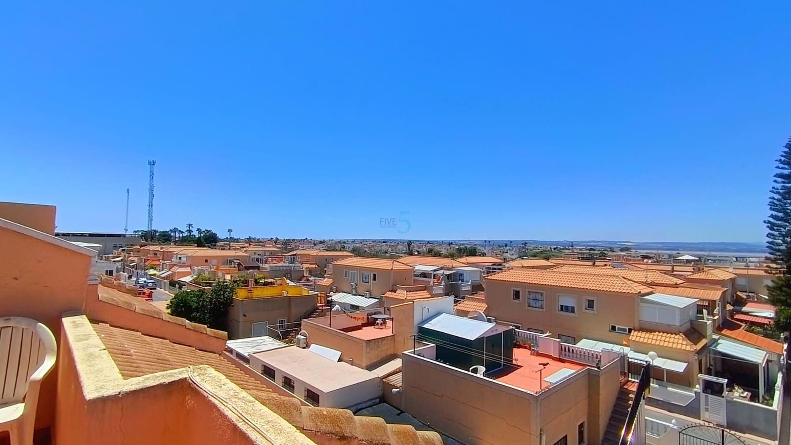 2 bedroom Townhouse for sale in Torrevieja with pool garage - € 159,995 (Ref: 9867896)