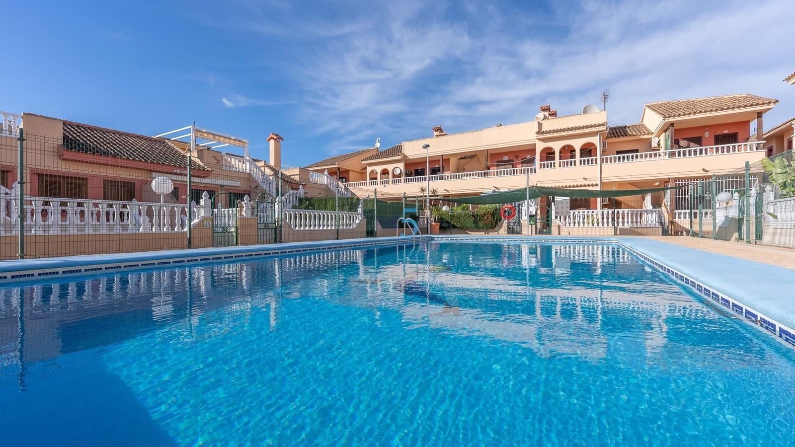 2 bedroom Townhouse for sale in Torrevieja with pool garage - € 159,995 (Ref: 9867896)