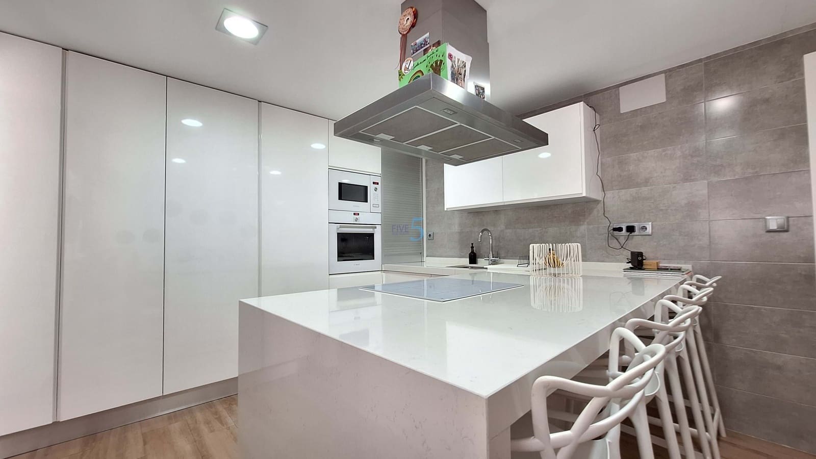 3 quarto Apartamento para venda em Pilar de la Horadada com garagem - 209 900 € (Ref: 9869594)