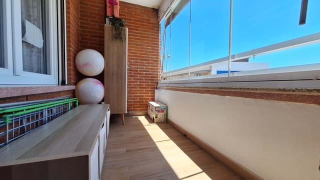 Apartamento de 3 habitaciones en Pilar de la Horadada en venta con garaje - 209.900 € (Ref: 9869594)