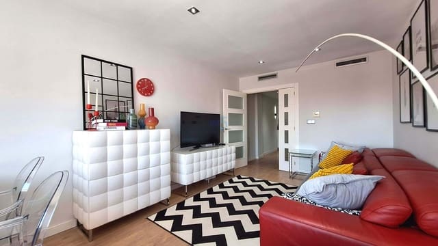 Apartamento de 3 habitaciones en Pilar de la Horadada en venta con garaje - 209.900 € (Ref: 9869594)