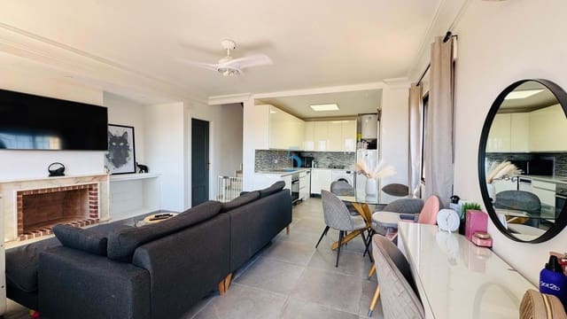 3 sypialnia Willa na sprzedaż w Villamartin, Orihuela z basenem garażem - 229 000 € (Ref: 9872186)