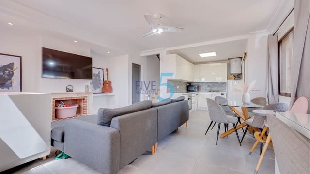 3 soveværelse Villa til salg i Villamartin, Orihuela med swimmingpool garage - € 218.000 (Ref: 9872186)