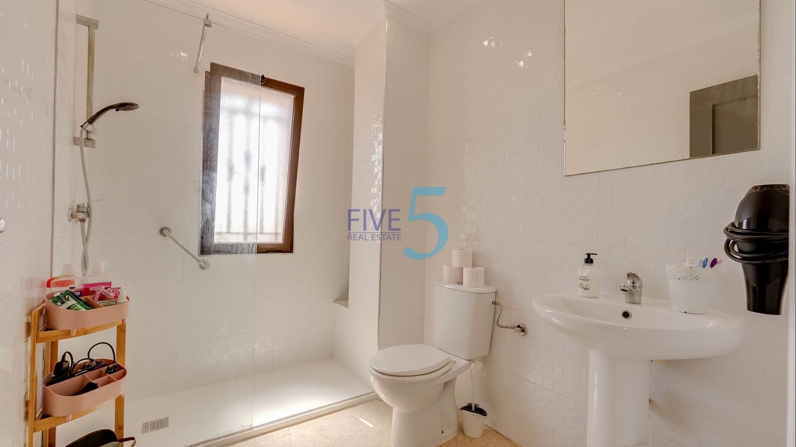 3 camera da letto Villa in vendita in Villamartin con piscina garage - 218.000 € (Rif: 9872186)