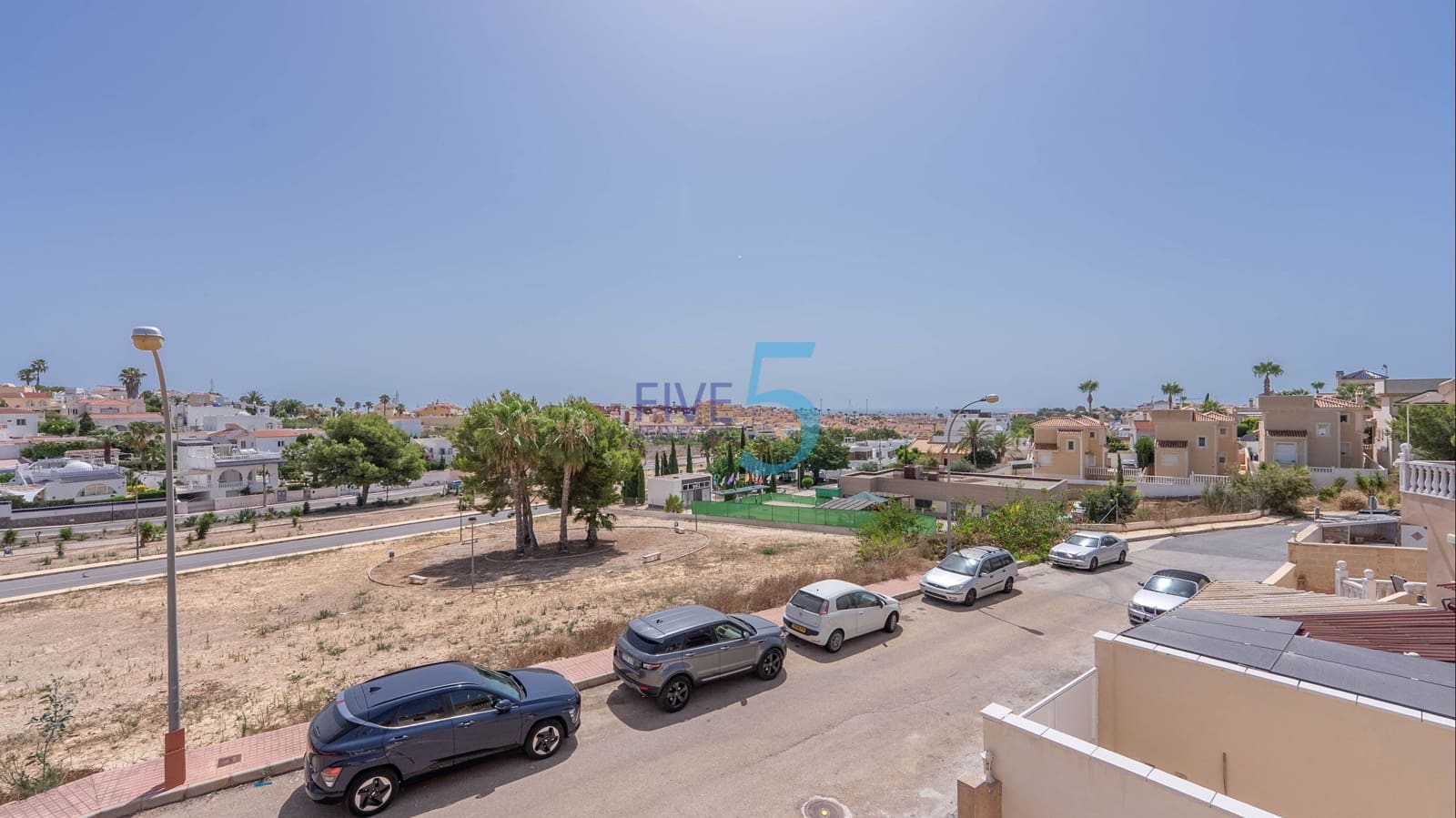 3 camera da letto Villa in vendita in Villamartin con piscina garage - 218.000 € (Rif: 9872186)