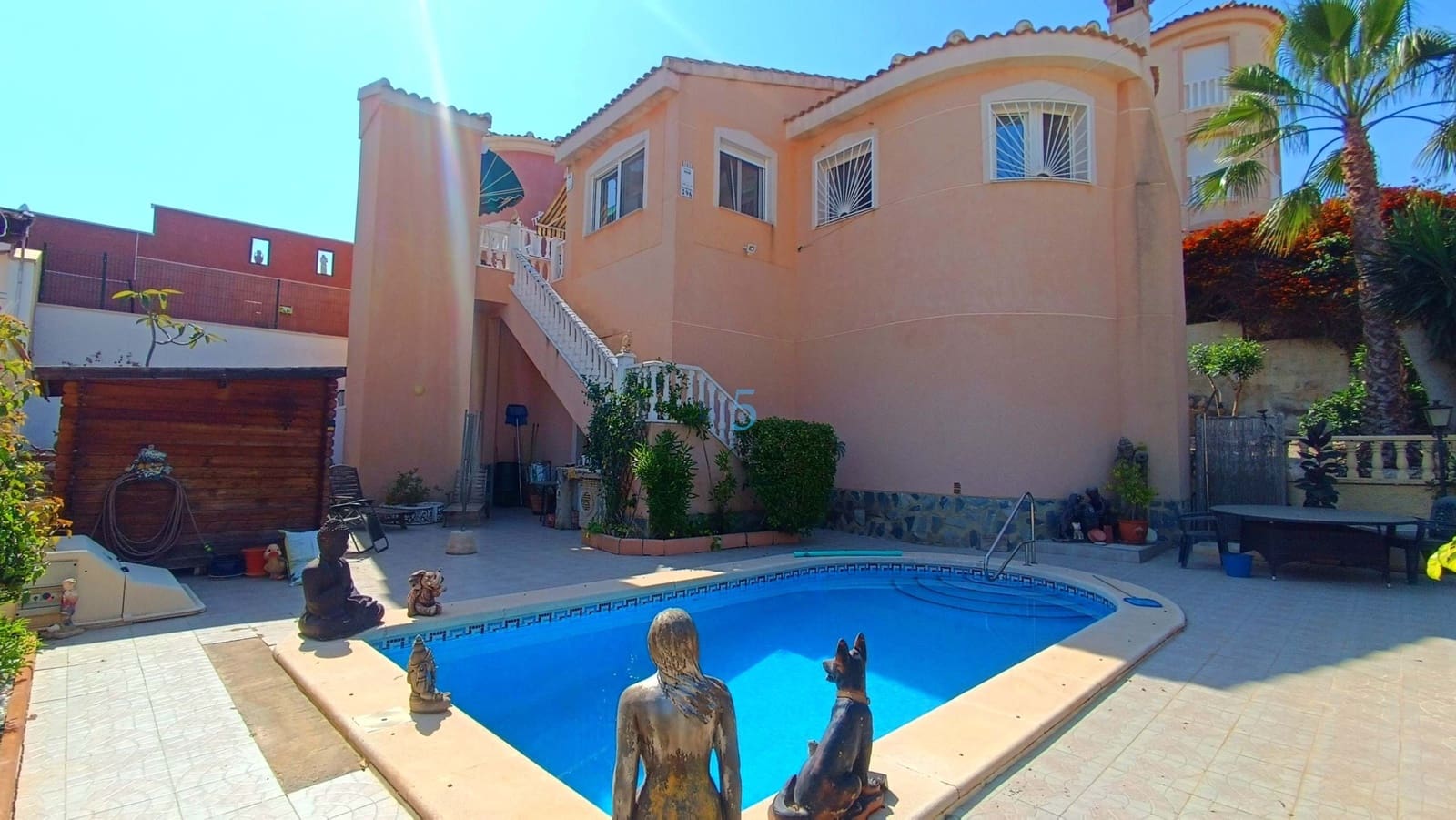 2 sovrum Villa till salu i Ciudad Quesada med pool - 325 000 € (Ref: 9872829)