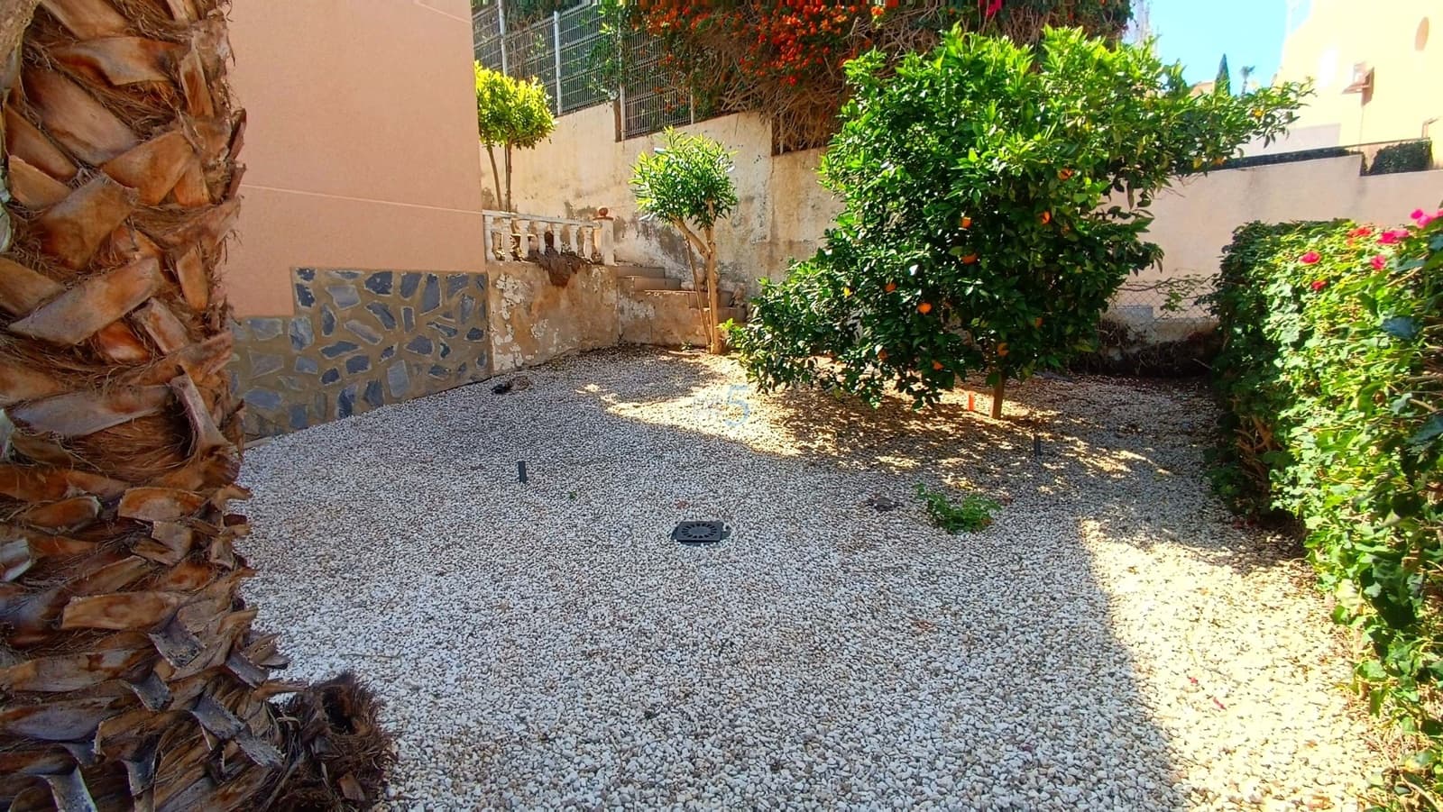 2 sovrum Villa till salu i Ciudad Quesada med pool - 325 000 € (Ref: 9872829)