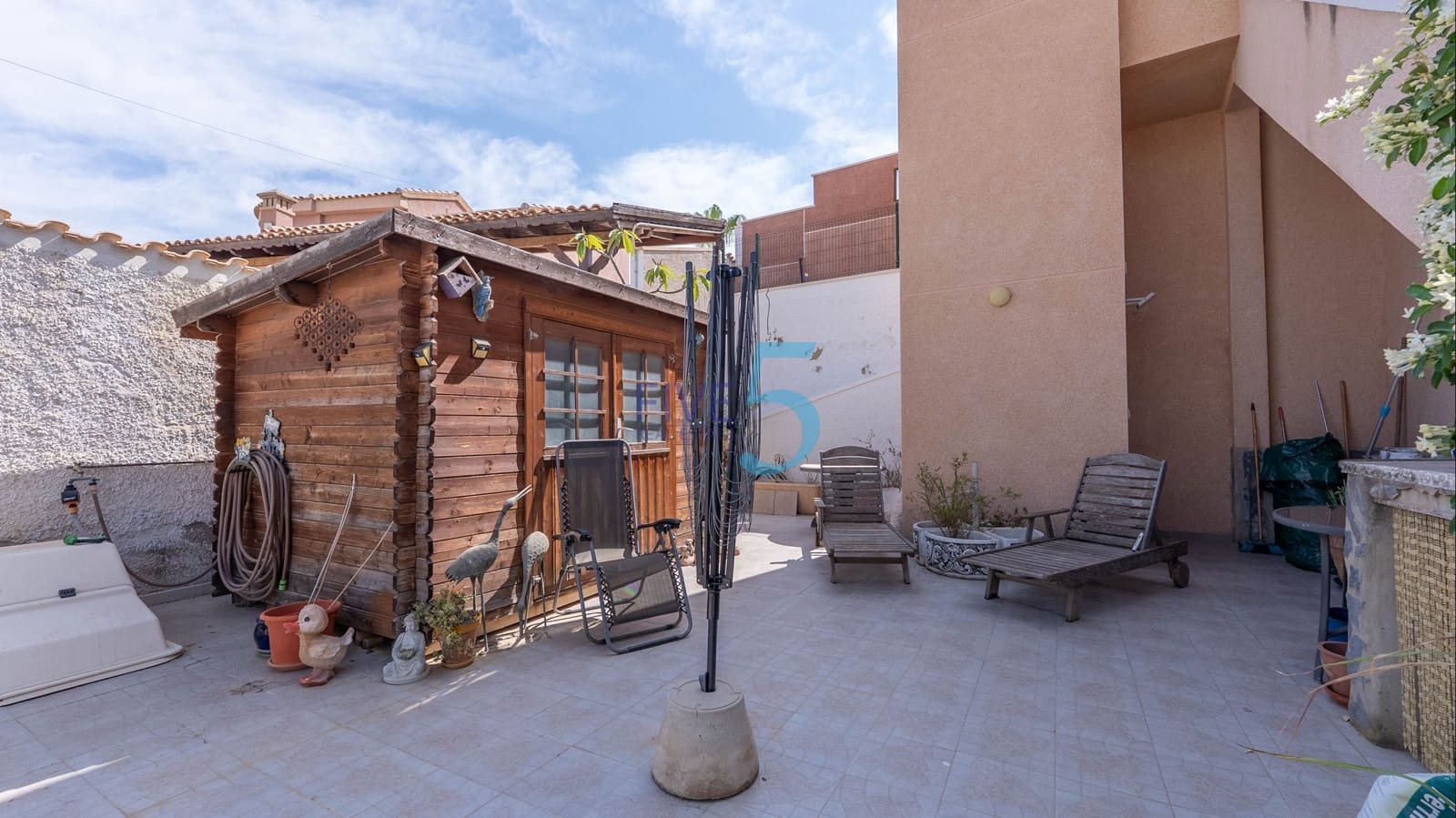2 soveværelse Villa til salg i Ciudad Quesada med swimmingpool - € 325.000 (Ref: 9872829)