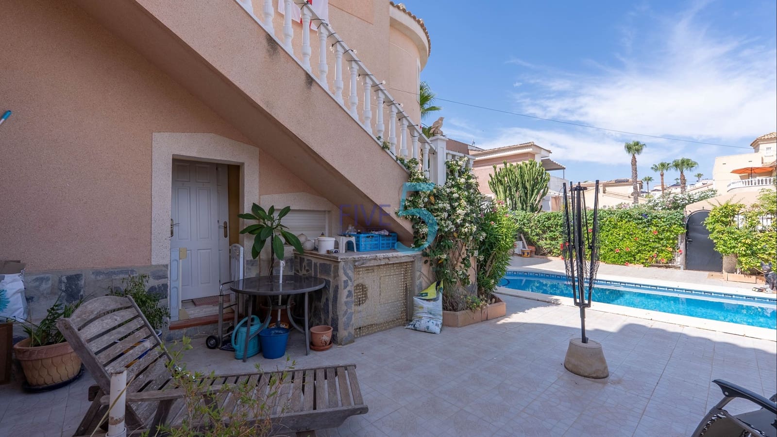 2 soveværelse Villa til salg i Ciudad Quesada med swimmingpool - € 325.000 (Ref: 9872829)