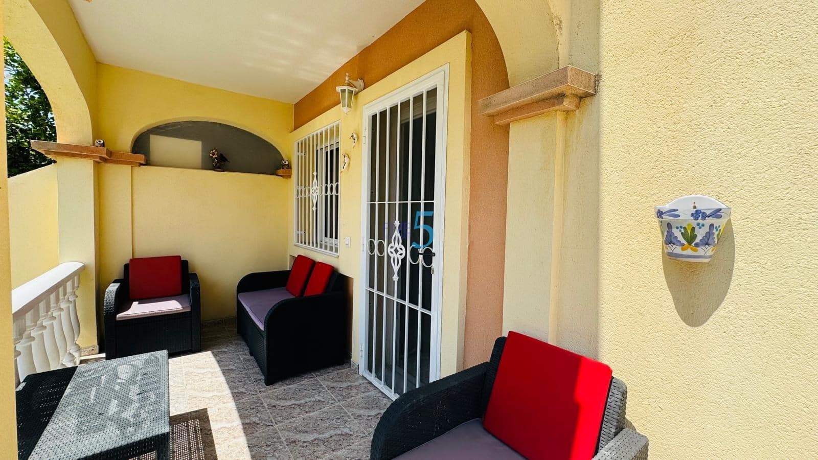 2 slaapkamer Huis te koop in La Zenia met zwembad - € 220.000 (Ref: 9873888)