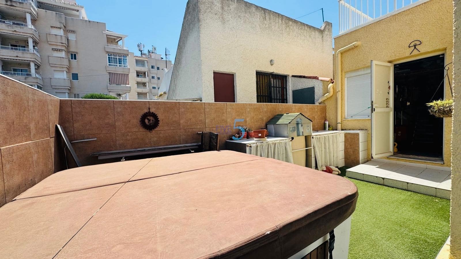 2 sypialnia Dom na sprzedaż w Torrevieja - 224 000 € (Ref: 9873889)