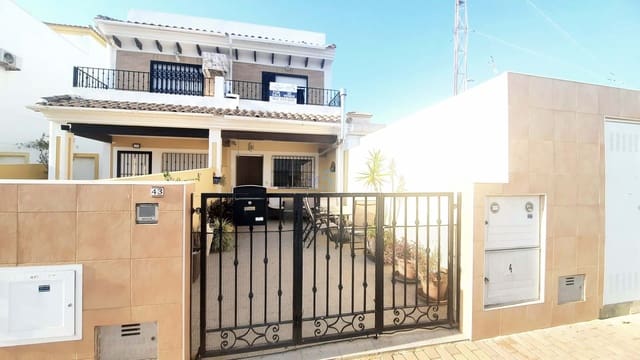 2 soveværelse Byhus til salg i San Pedro del Pinatar med swimmingpool - € 157.500 (Ref: 9875262)