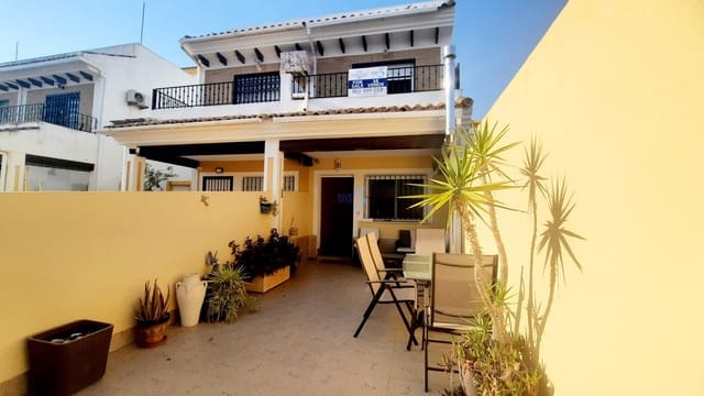 2 soveværelse Byhus til salg i San Pedro del Pinatar med swimmingpool - € 157.500 (Ref: 9875262)