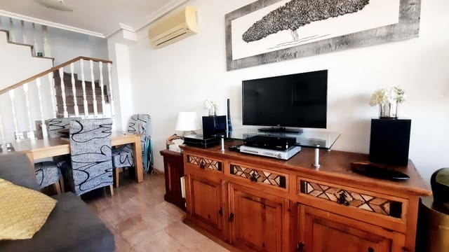 2 soveværelse Byhus til salg i San Pedro del Pinatar med swimmingpool - € 157.500 (Ref: 9875262)