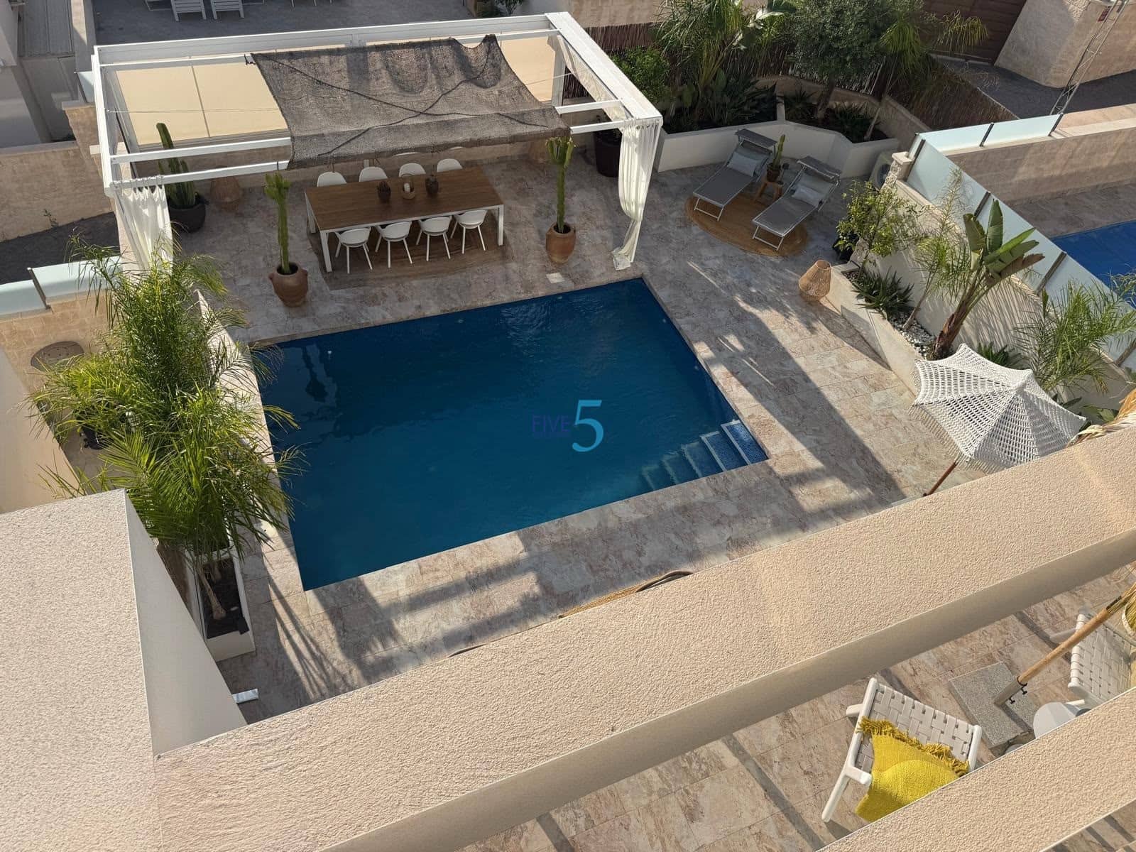 3 Zimmer Villa zu verkaufen in Villamartin mit Pool Garage - 520.000 € (Ref: 9875546)