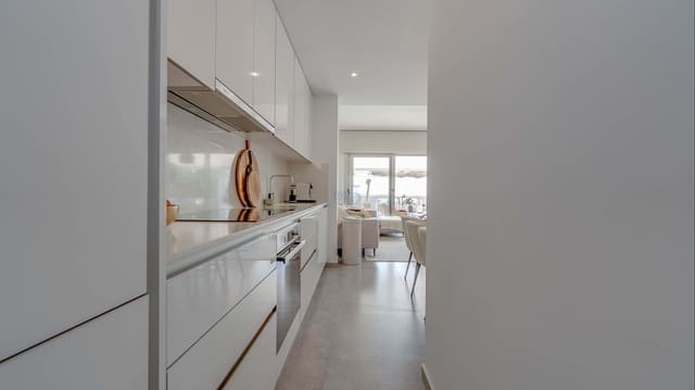 Chalet de 3 habitaciones en Villamartin, Orihuela en venta con piscina garaje - 520.000 € (Ref: 9875546)