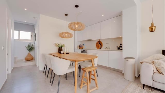 Chalet de 3 habitaciones en Villamartin, Orihuela en venta con piscina garaje - 520.000 € (Ref: 9875546)