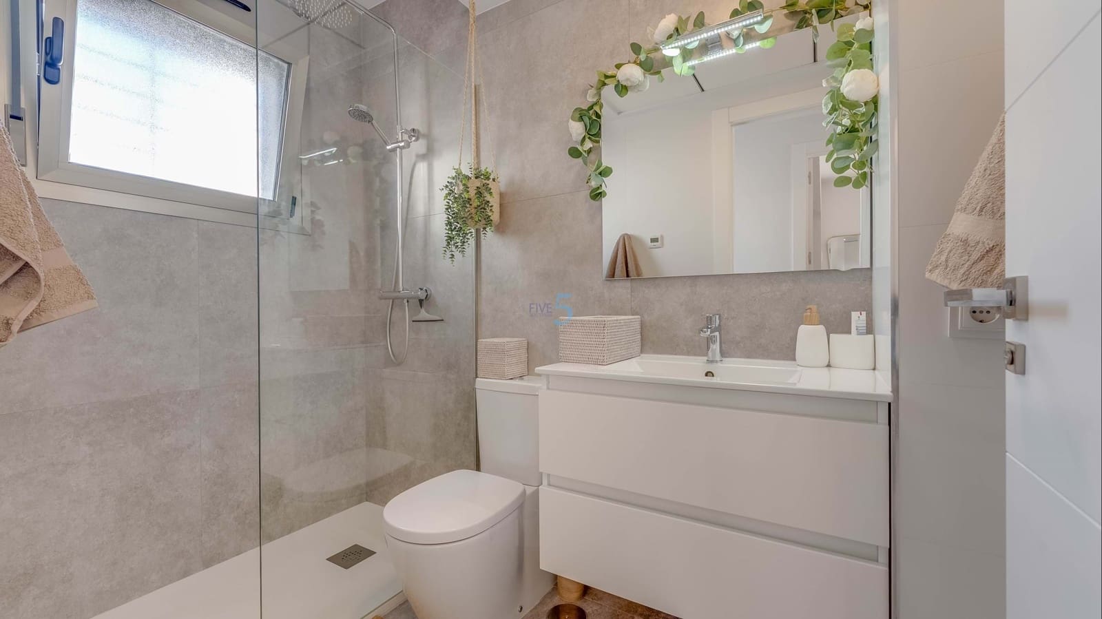 3 Zimmer Villa zu verkaufen in Villamartin mit Pool Garage - 520.000 € (Ref: 9875546)