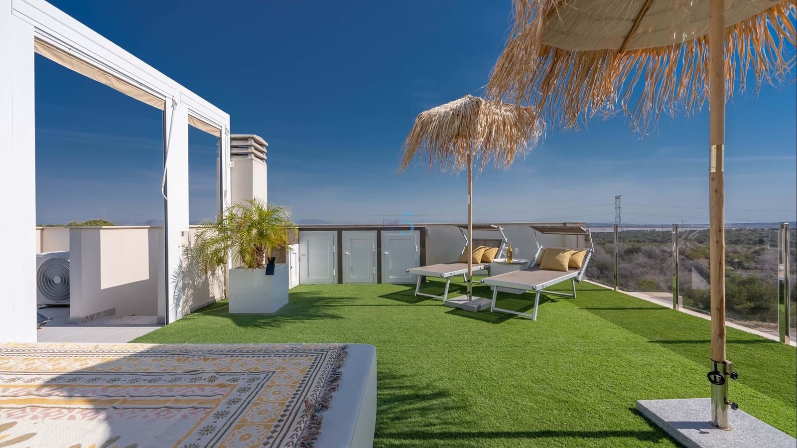 3 Zimmer Villa zu verkaufen in Villamartin mit Pool Garage - 520.000 € (Ref: 9875546)