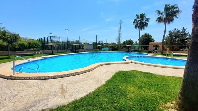3 sypialnia Dom na sprzedaż w Los Altos z basenem garażem - 239 000 € (Ref: 9875548)