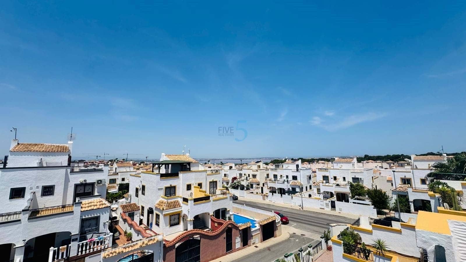 3 sypialnia Dom na sprzedaż w Los Altos z basenem garażem - 239 000 € (Ref: 9875548)